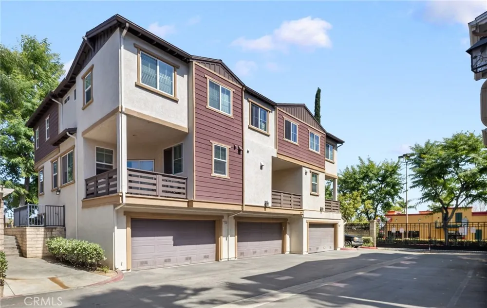 1556 Ledgestone Lane Pomona, CA 91767