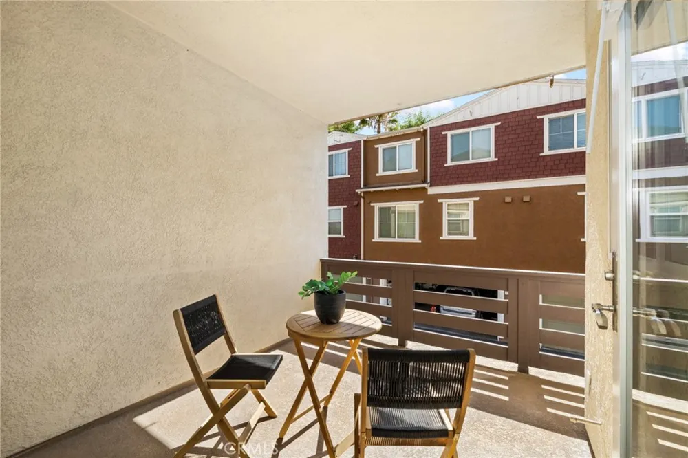 1556 Ledgestone Lane Pomona, CA 91767