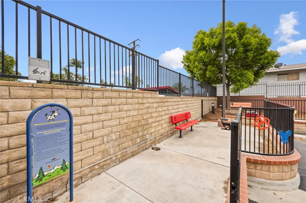 1556 Ledgestone Lane Pomona, CA 91767
