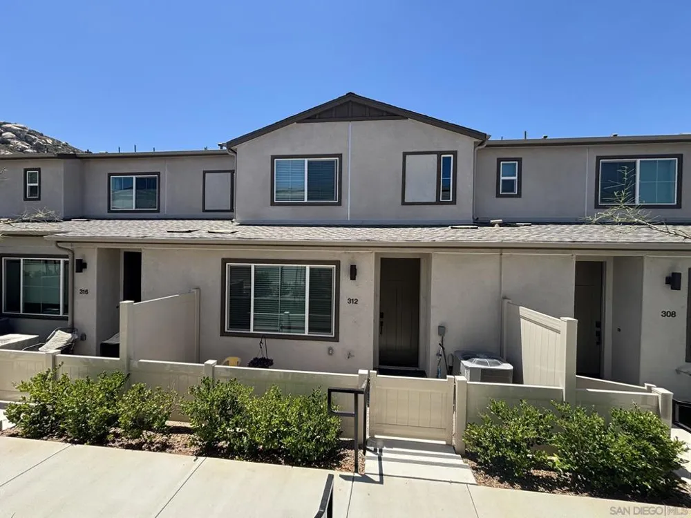 312 Zest Lane Fallbrook, CA 92028