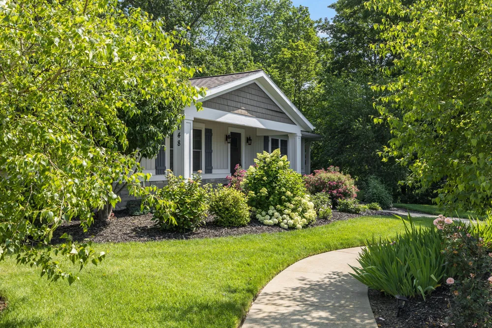 648 Francis Street Saugatuck, MI 49453
