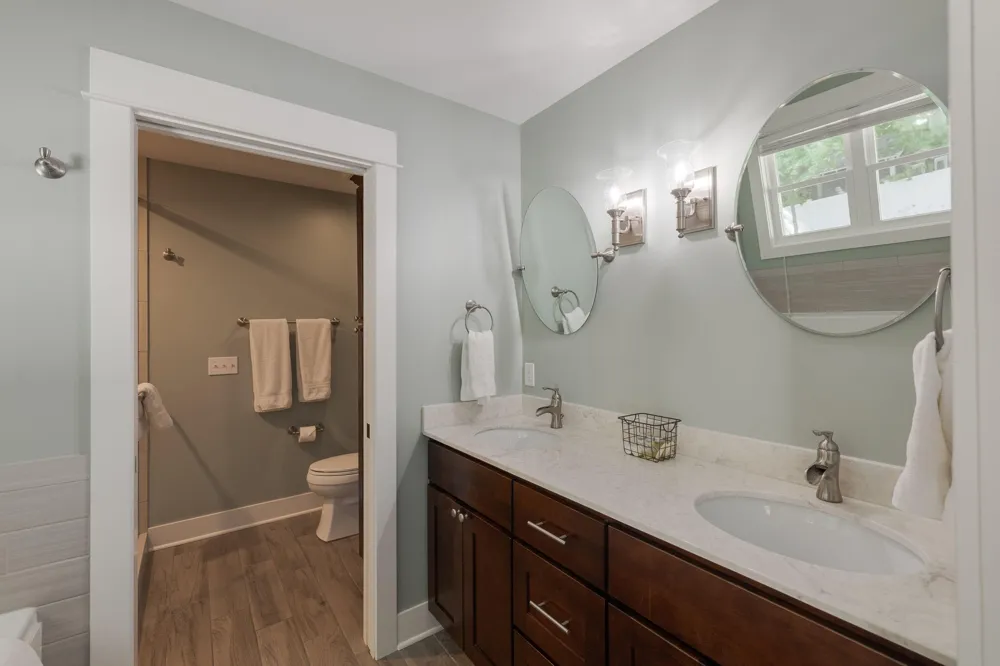 648 Francis Street Saugatuck, MI 49453