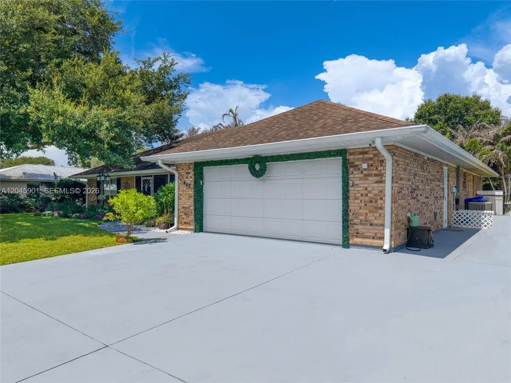 465 11th Ave Vero Beach, FL 32962