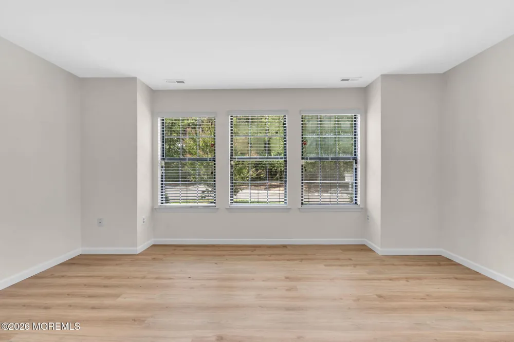 47 Chelmsford Court Marlton, NJ 08053