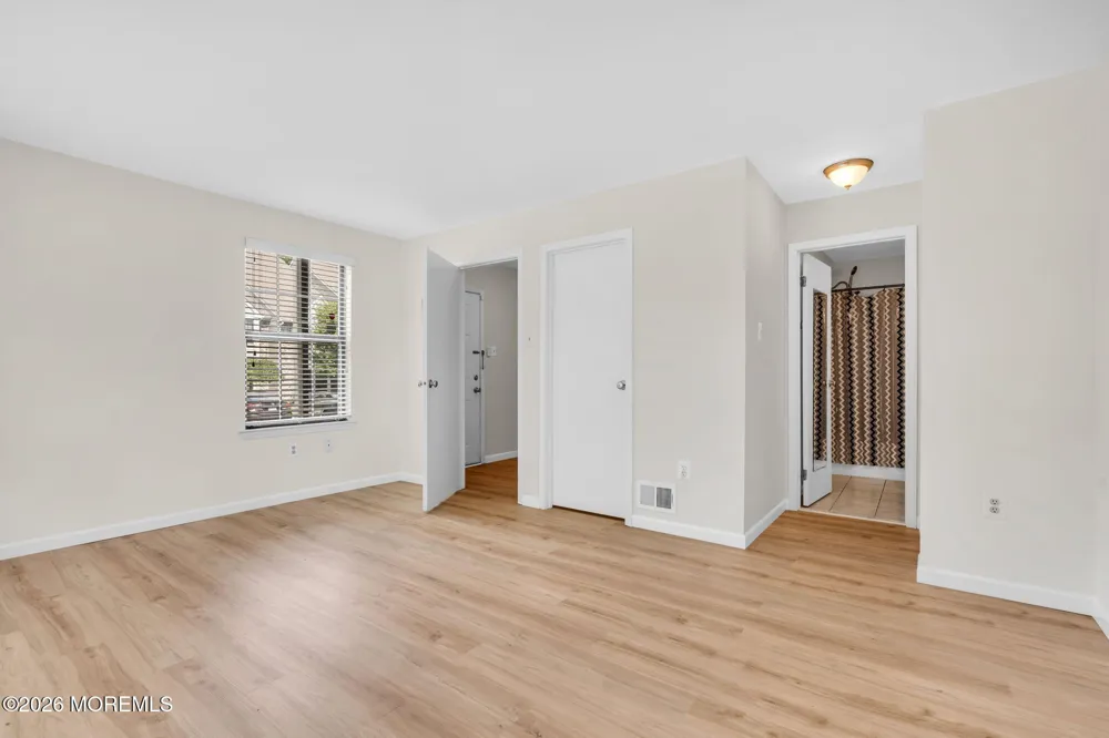 47 Chelmsford Court Marlton, NJ 08053