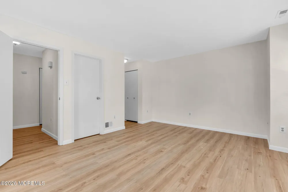 47 Chelmsford Court Marlton, NJ 08053