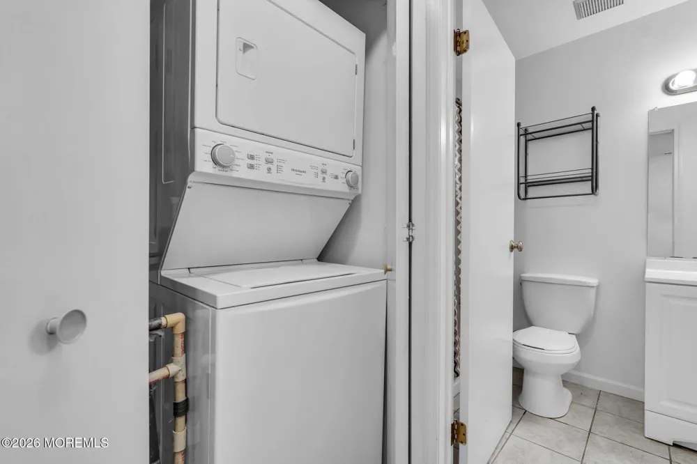 47 Chelmsford Court Marlton, NJ 08053