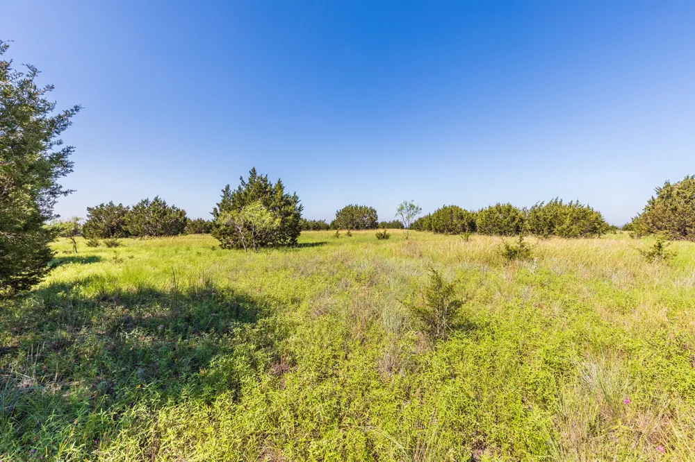 2 County Road 3300 Kempner, TX 76539