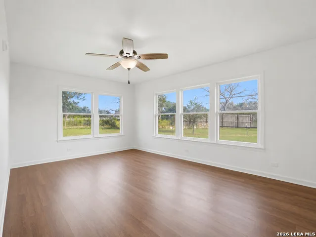 600 S STORTS ST Poth, TX 78147