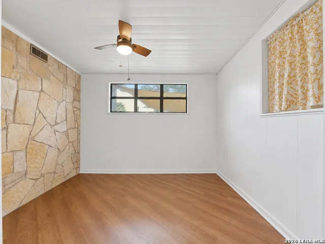 600 S STORTS ST Poth, TX 78147