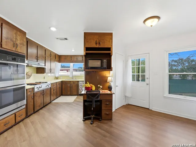 600 S STORTS ST Poth, TX 78147