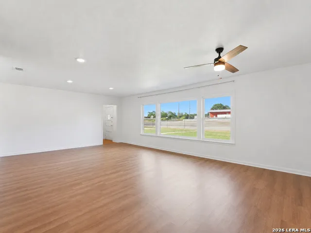 600 S STORTS ST Poth, TX 78147