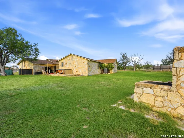 600 S STORTS ST Poth, TX 78147