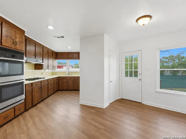 600 S STORTS ST Poth, TX 78147