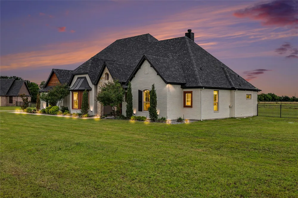 2909 Deer Run Trail Farmersville, TX 75442
