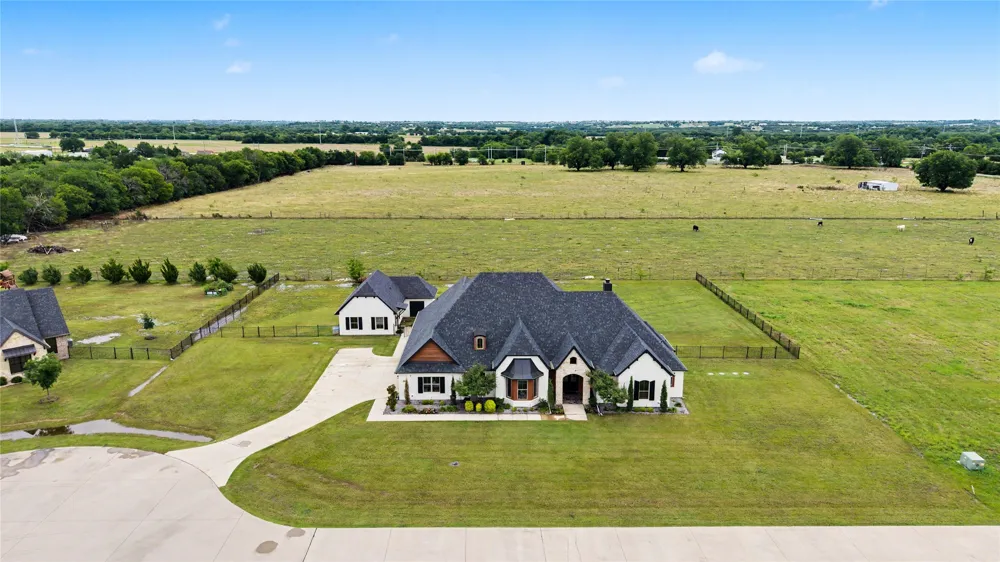 2909 Deer Run Trail Farmersville, TX 75442