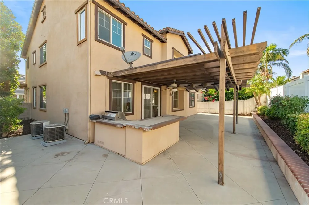 13569 Goldmedal Chino, CA 91710