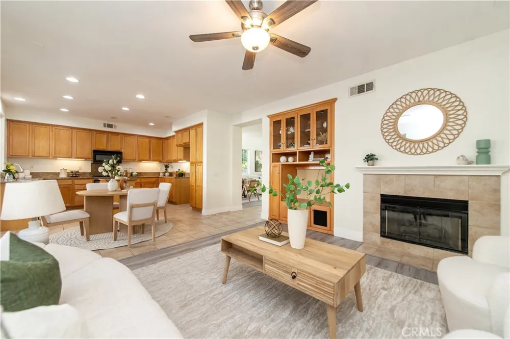 13569 Goldmedal Chino, CA 91710