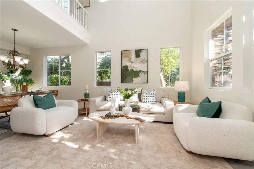 13569 Goldmedal Chino, CA 91710