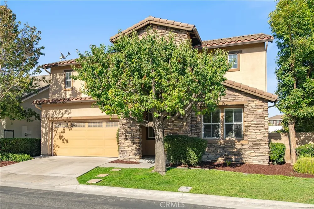 13569 Goldmedal Chino, CA 91710