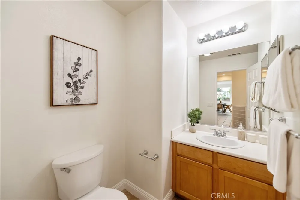 13569 Goldmedal Chino, CA 91710