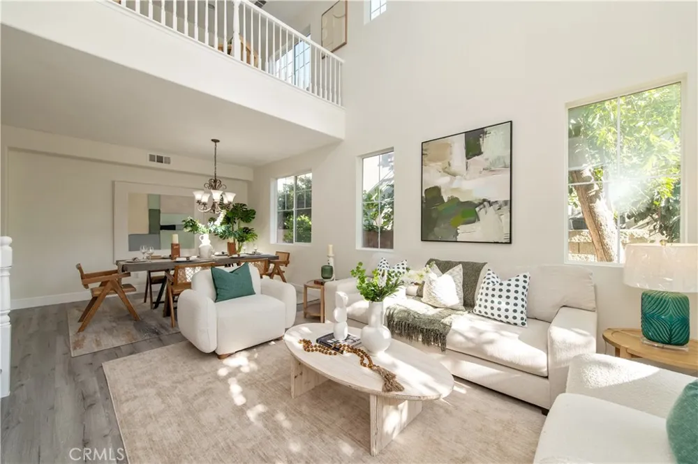 13569 Goldmedal Chino, CA 91710