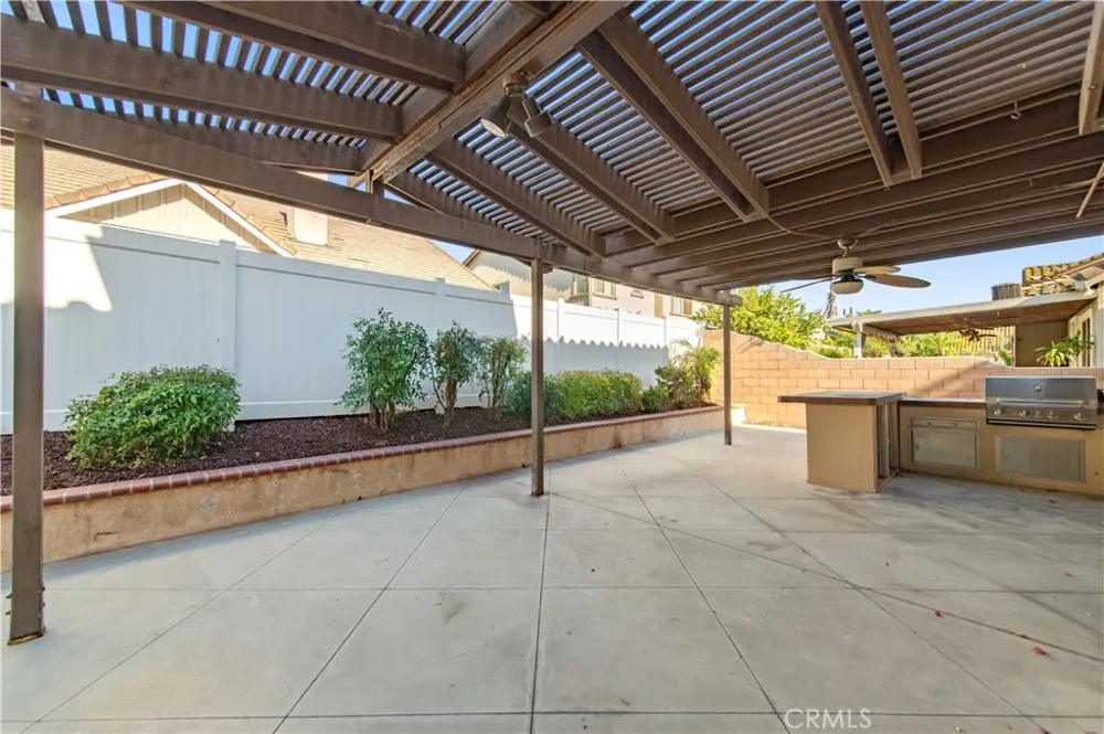 13569 Goldmedal Chino, CA 91710