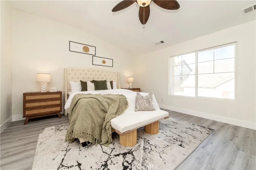 13569 Goldmedal Chino, CA 91710
