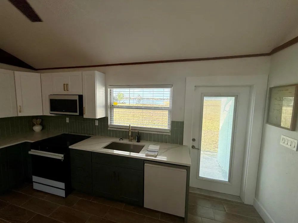 12714 U.s. 98 Sebring, FL 33876