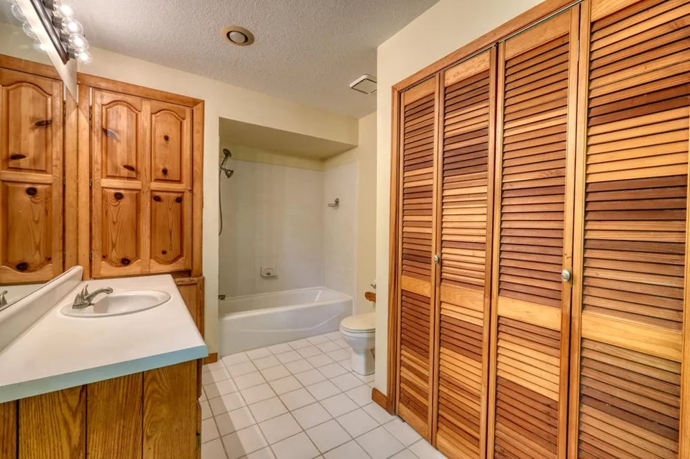 1493 Greasy Creek Road Brasstown, NC 28902