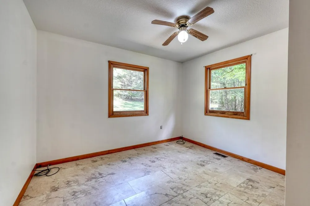 1493 Greasy Creek Road Brasstown, NC 28902