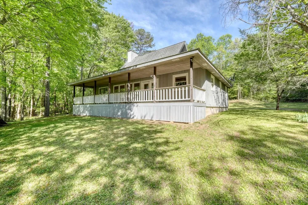 1493 Greasy Creek Road Brasstown, NC 28902