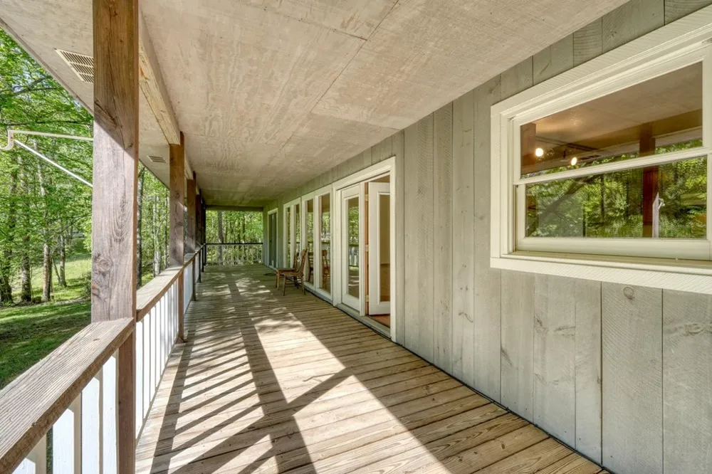 1493 Greasy Creek Road Brasstown, NC 28902