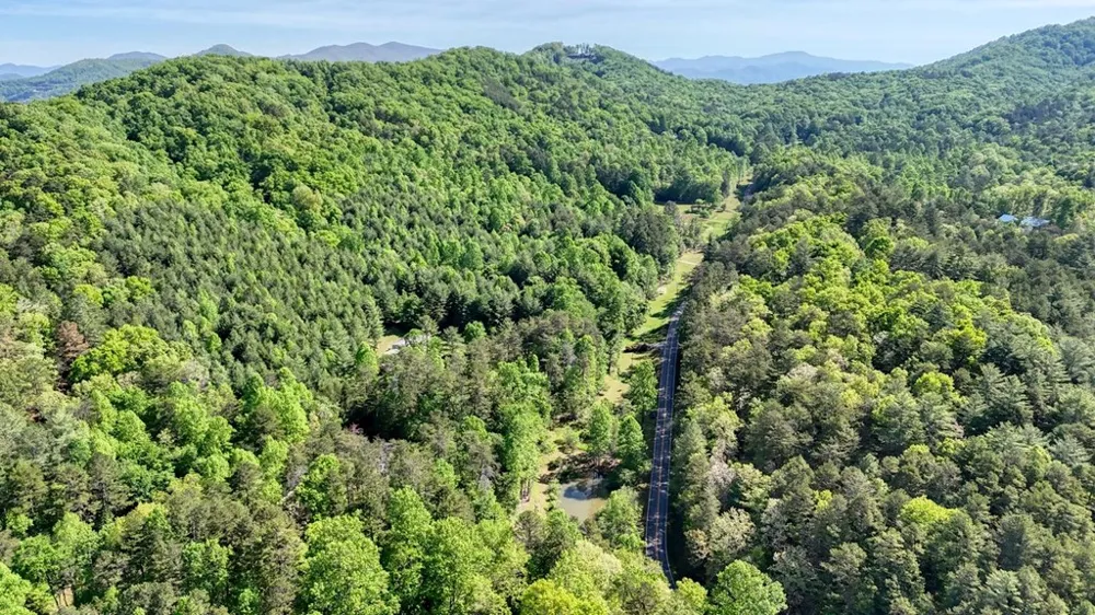 1493 Greasy Creek Road Brasstown, NC 28902
