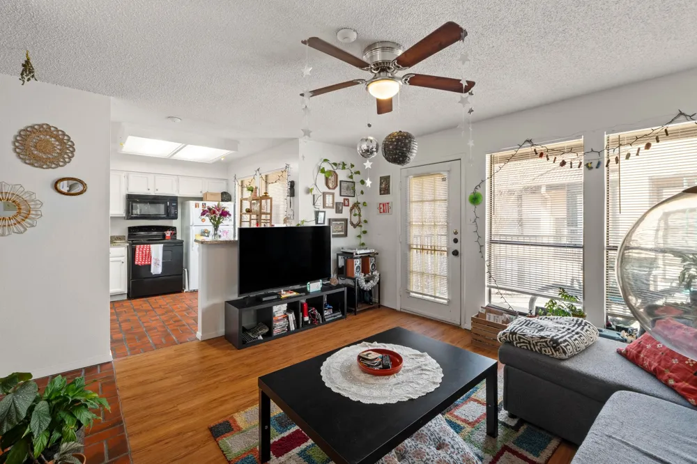 2110 Rio Grande Street #303 Austin, TX 78705