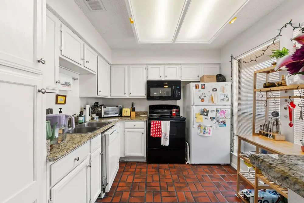 2110 Rio Grande Street #303 Austin, TX 78705