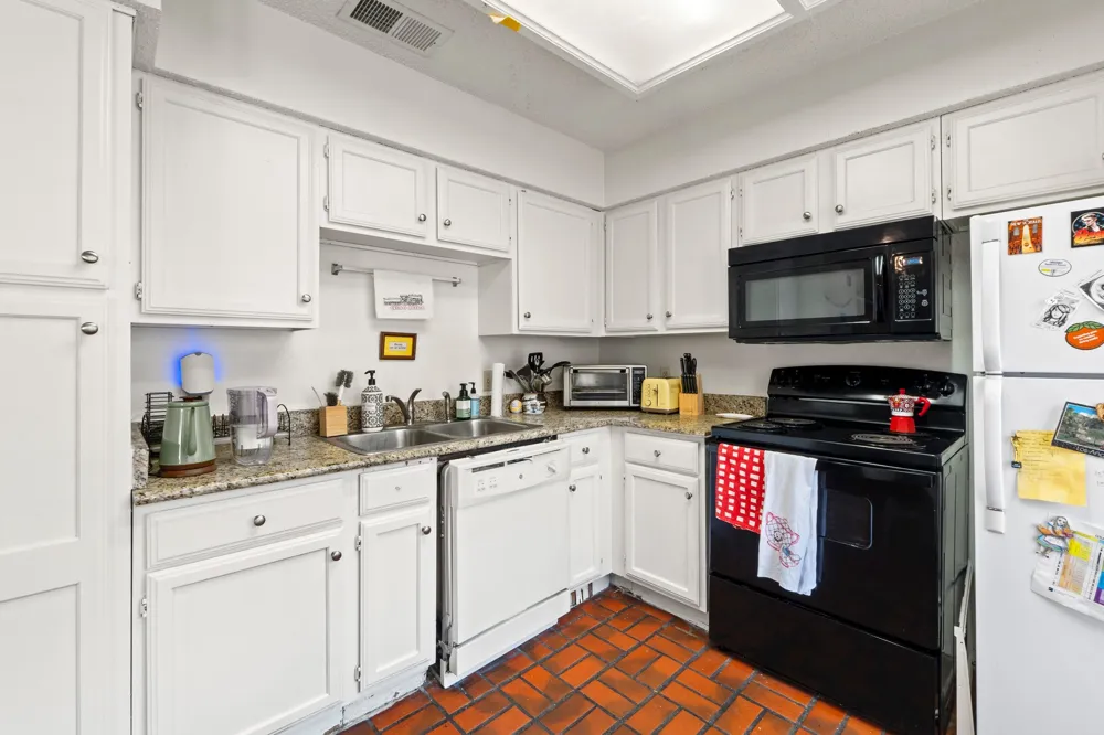 2110 Rio Grande Street #303 Austin, TX 78705