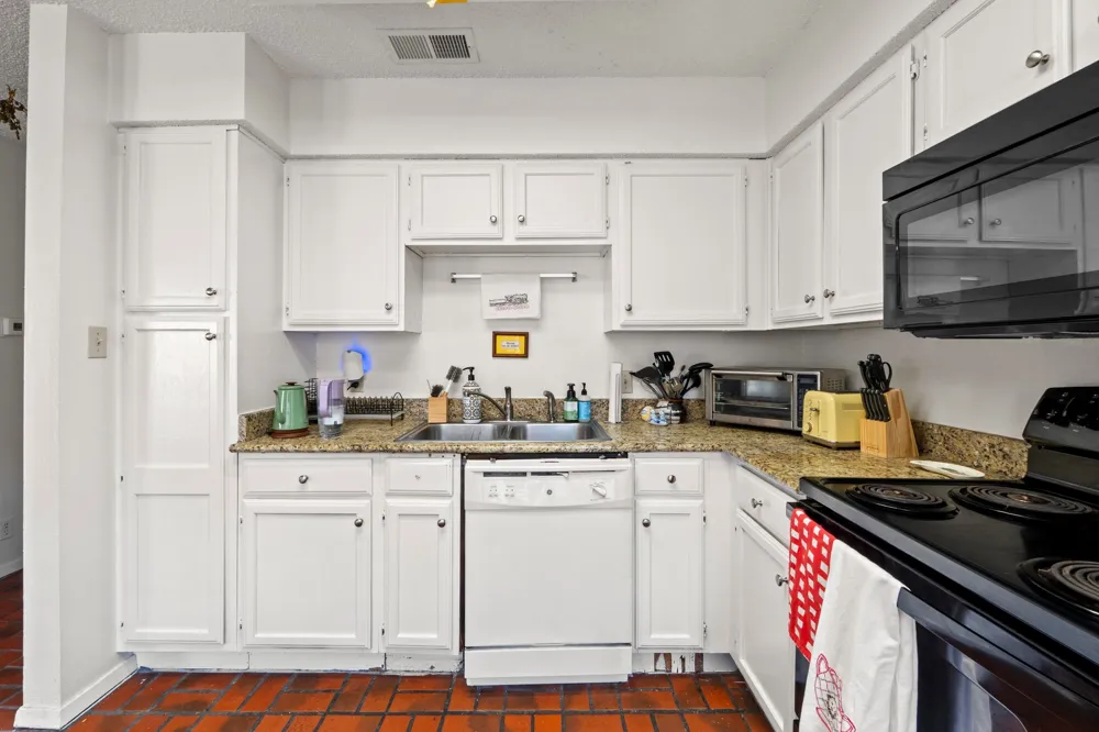 2110 Rio Grande Street #303 Austin, TX 78705