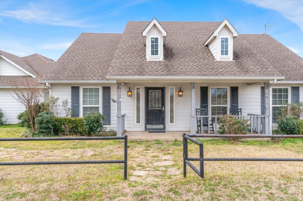 9111 County Road 313 Terrell, TX 75161