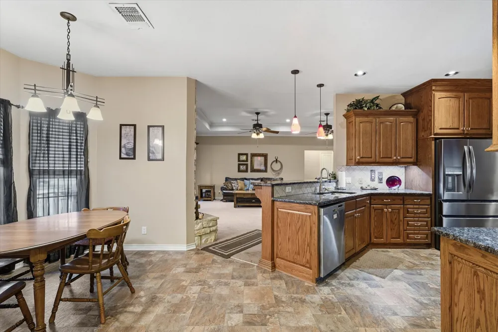 9111 County Road 313 Terrell, TX 75161