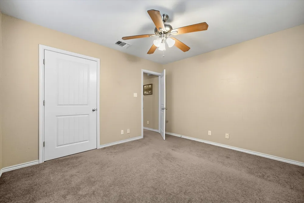 9111 County Road 313 Terrell, TX 75161