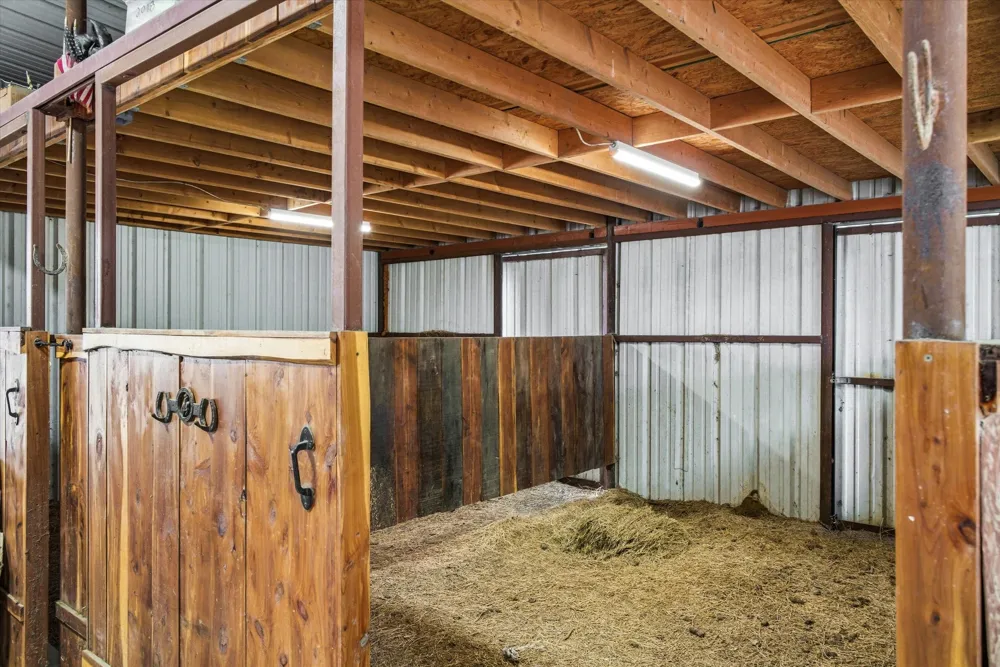 9111 County Road 313 Terrell, TX 75161