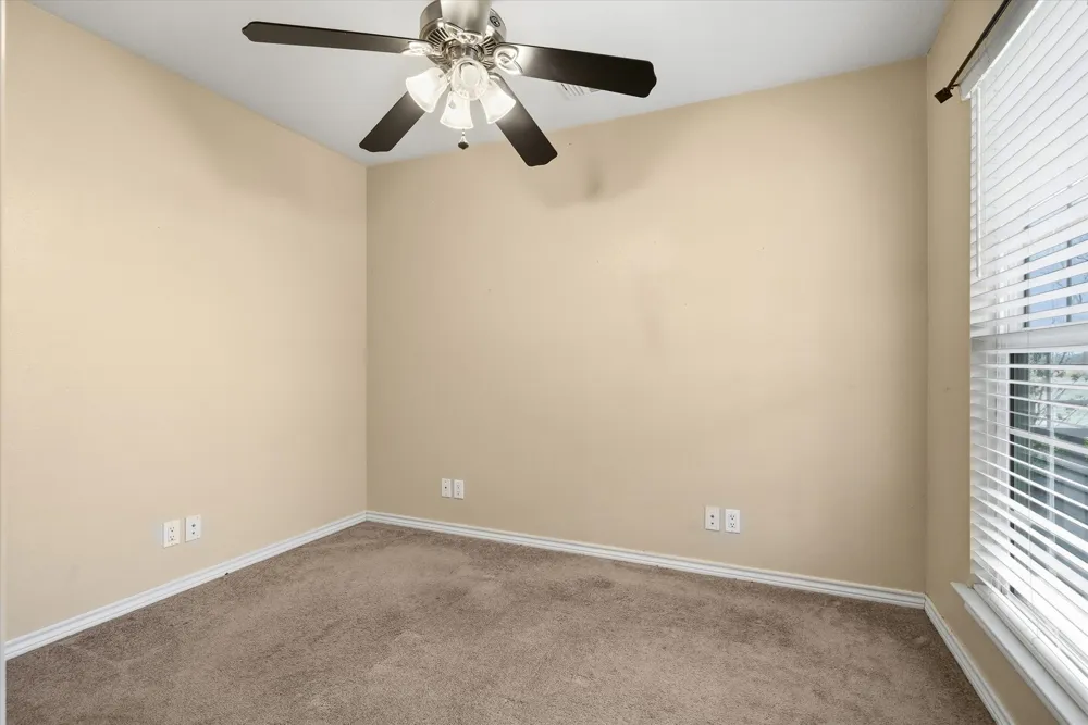 9111 County Road 313 Terrell, TX 75161