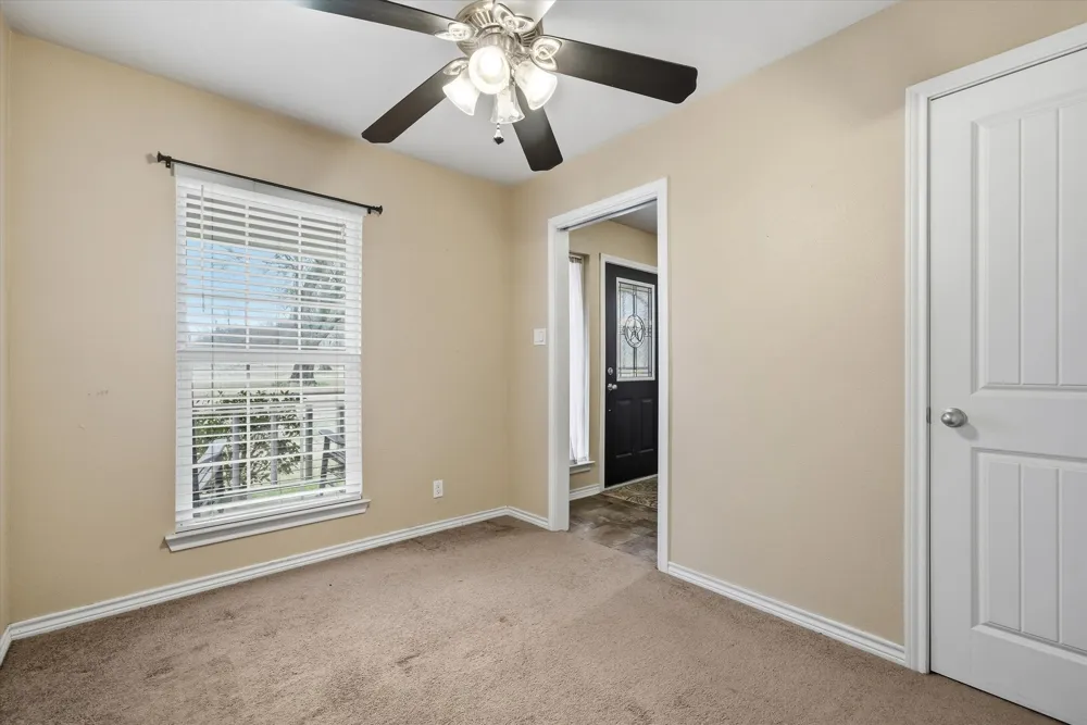 9111 County Road 313 Terrell, TX 75161