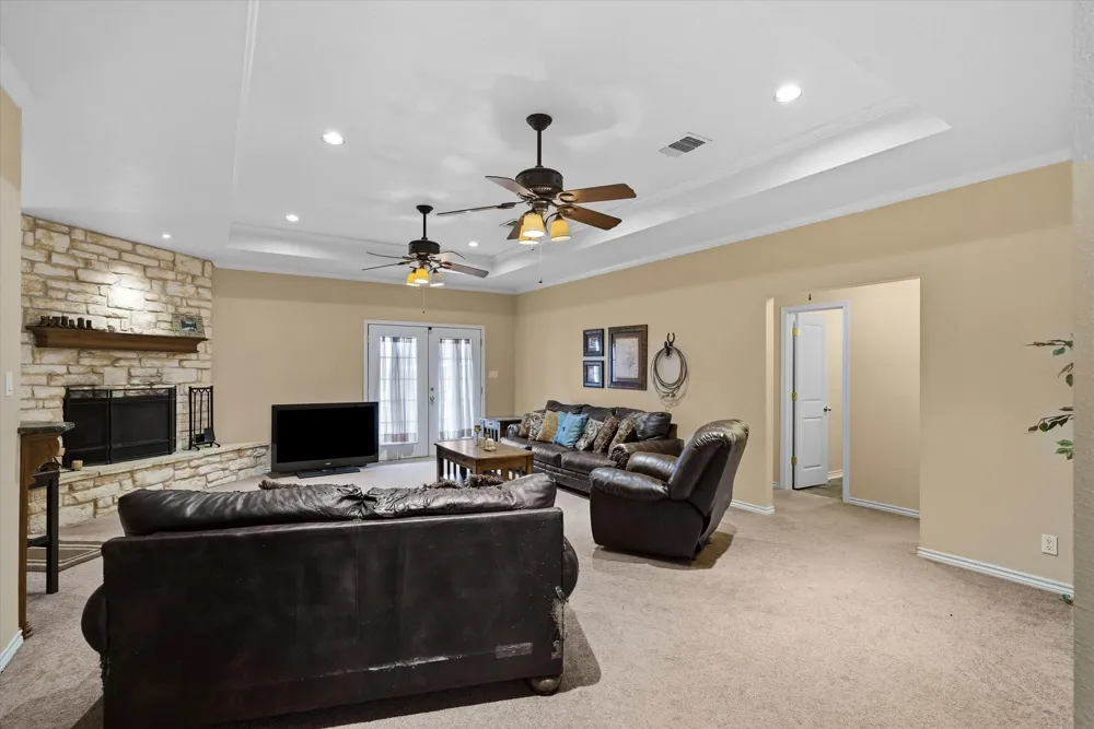 9111 County Road 313 Terrell, TX 75161