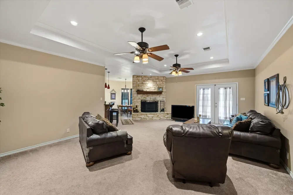 9111 County Road 313 Terrell, TX 75161