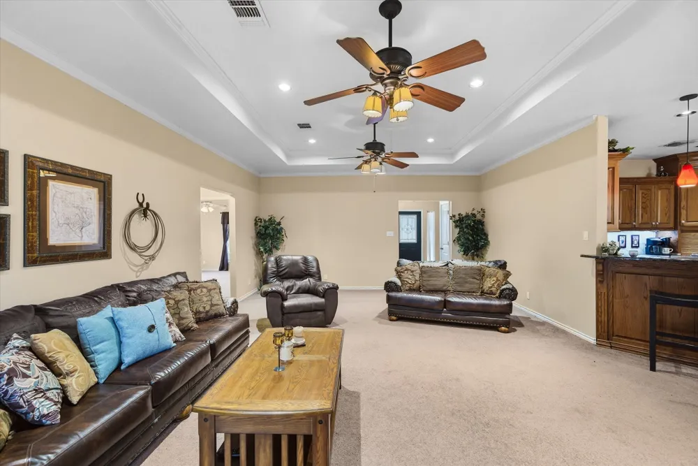 9111 County Road 313 Terrell, TX 75161