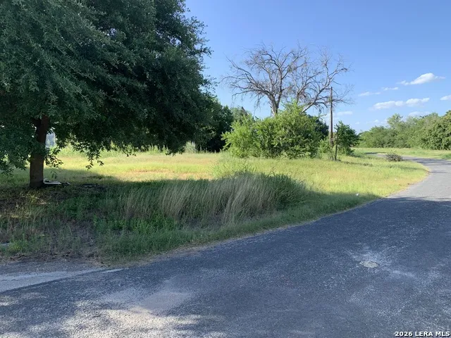 12070 Rathskeller LaCoste, TX 78039