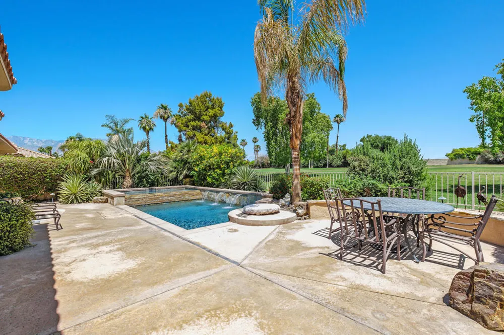 99 Kavenish Drive Rancho Mirage, CA 92270
