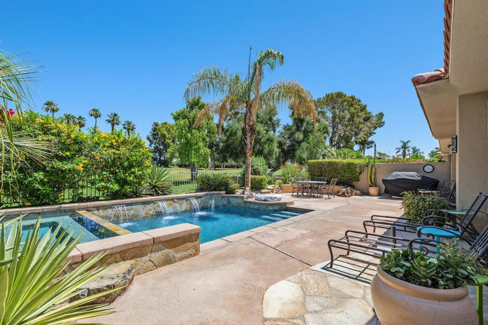 99 Kavenish Drive Rancho Mirage, CA 92270